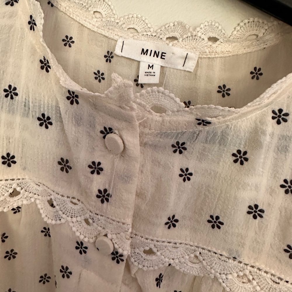 Mine Cream and Black Floral Blouse - Picture 4 of 9